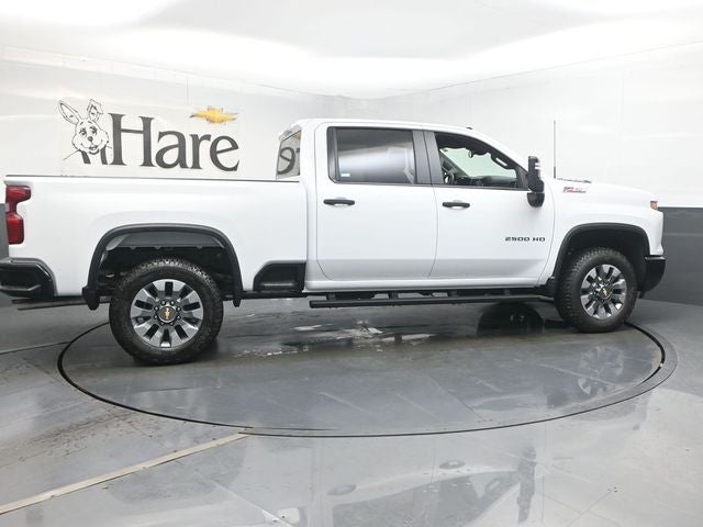 2026 Chevrolet Silverado 2500HD Custom