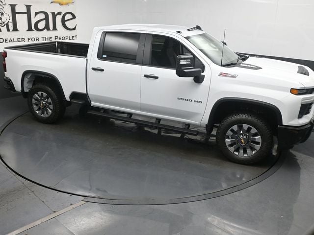 2026 Chevrolet Silverado 2500HD Custom