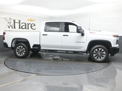 2026 Chevrolet Silverado 2500HD Custom