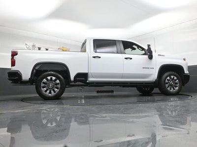 2026 Chevrolet Silverado 2500HD Custom