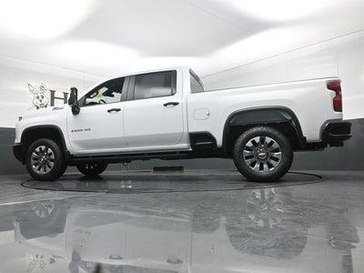 2026 Chevrolet Silverado 2500HD Custom