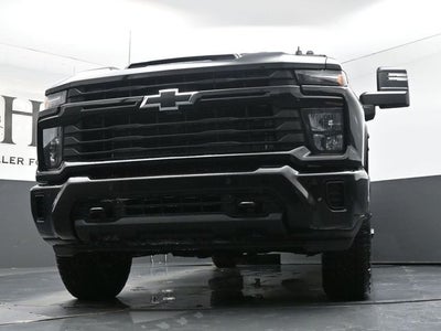 2026 Chevrolet Silverado 2500HD Custom
