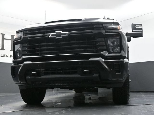 2026 Chevrolet Silverado 2500HD Custom
