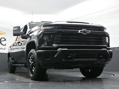 2026 Chevrolet Silverado 2500HD Custom