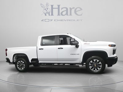 2026 Chevrolet Silverado 2500HD Custom