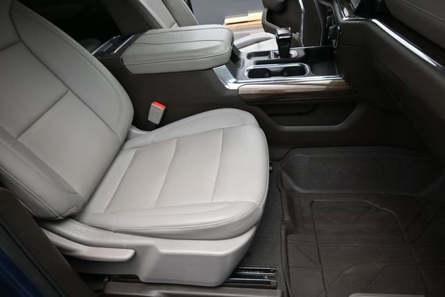 2024 Chevrolet Silverado 1500 LT LT1