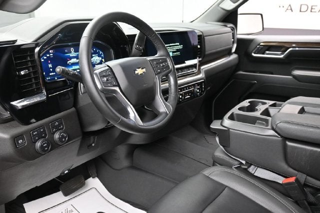2024 Chevrolet Silverado 1500 LT LT1