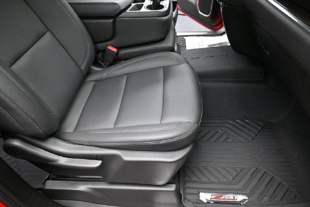 2024 Chevrolet Silverado 1500 LT LT1