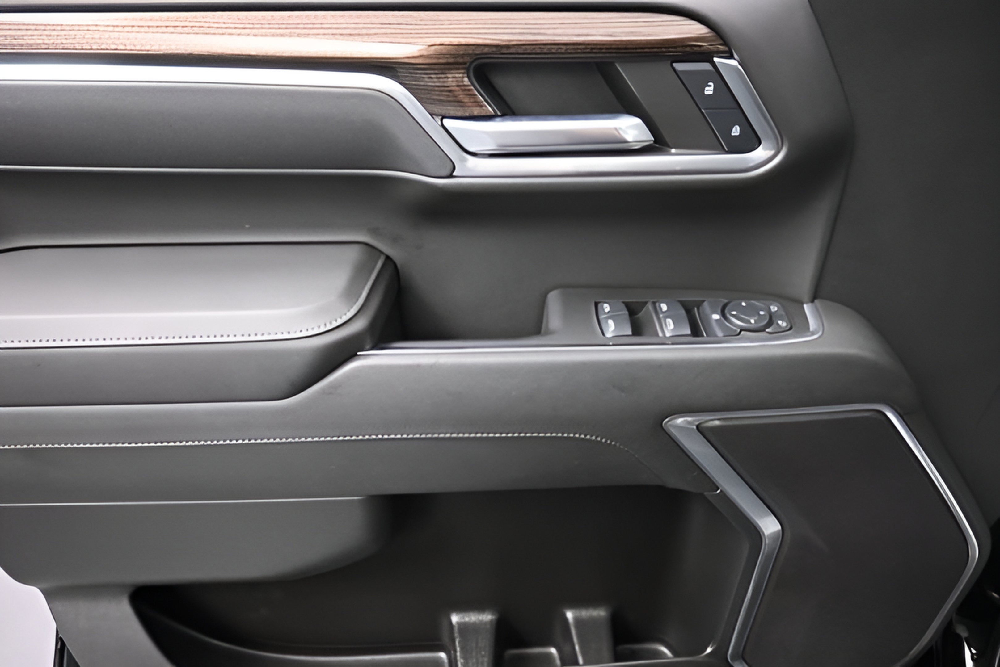 2024 Chevrolet Silverado 1500 LT LT1