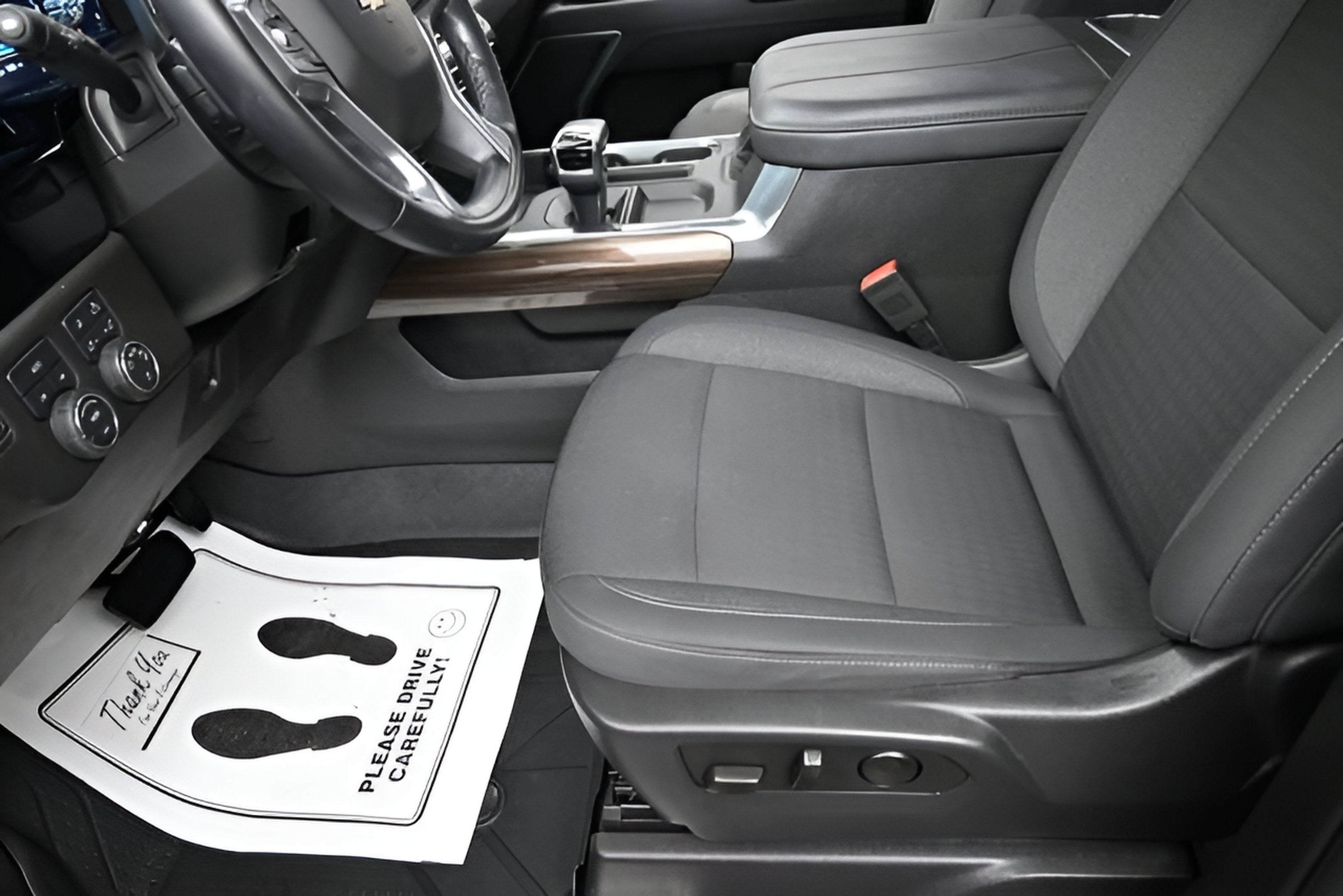 2024 Chevrolet Silverado 1500 LT LT1