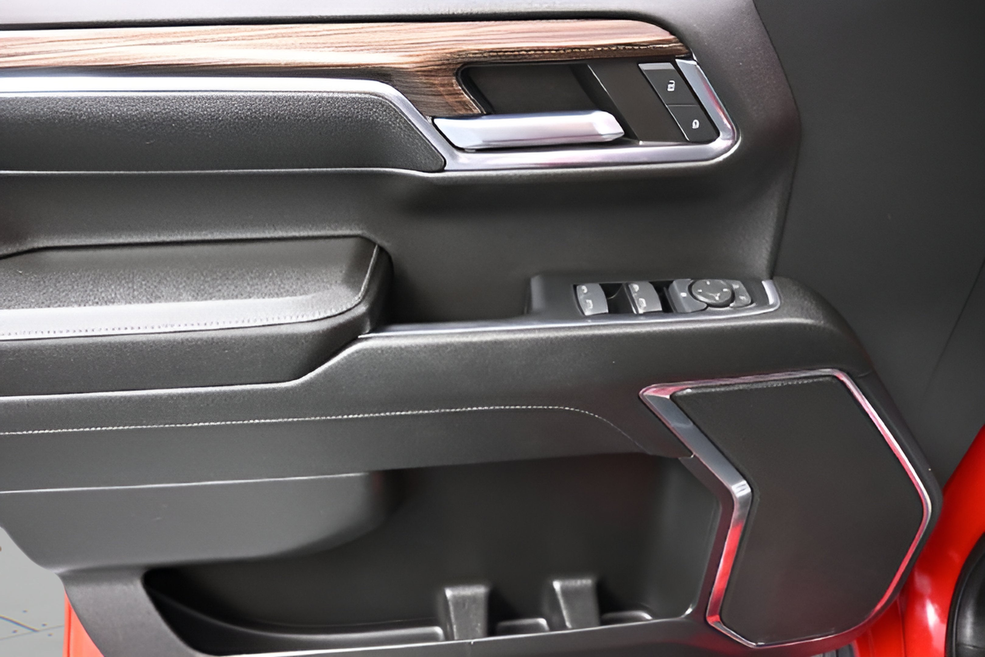 2024 Chevrolet Silverado 1500 LT LT1
