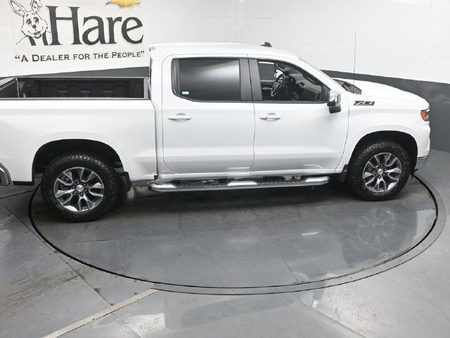 2026 Chevrolet Silverado 1500 LT LT1