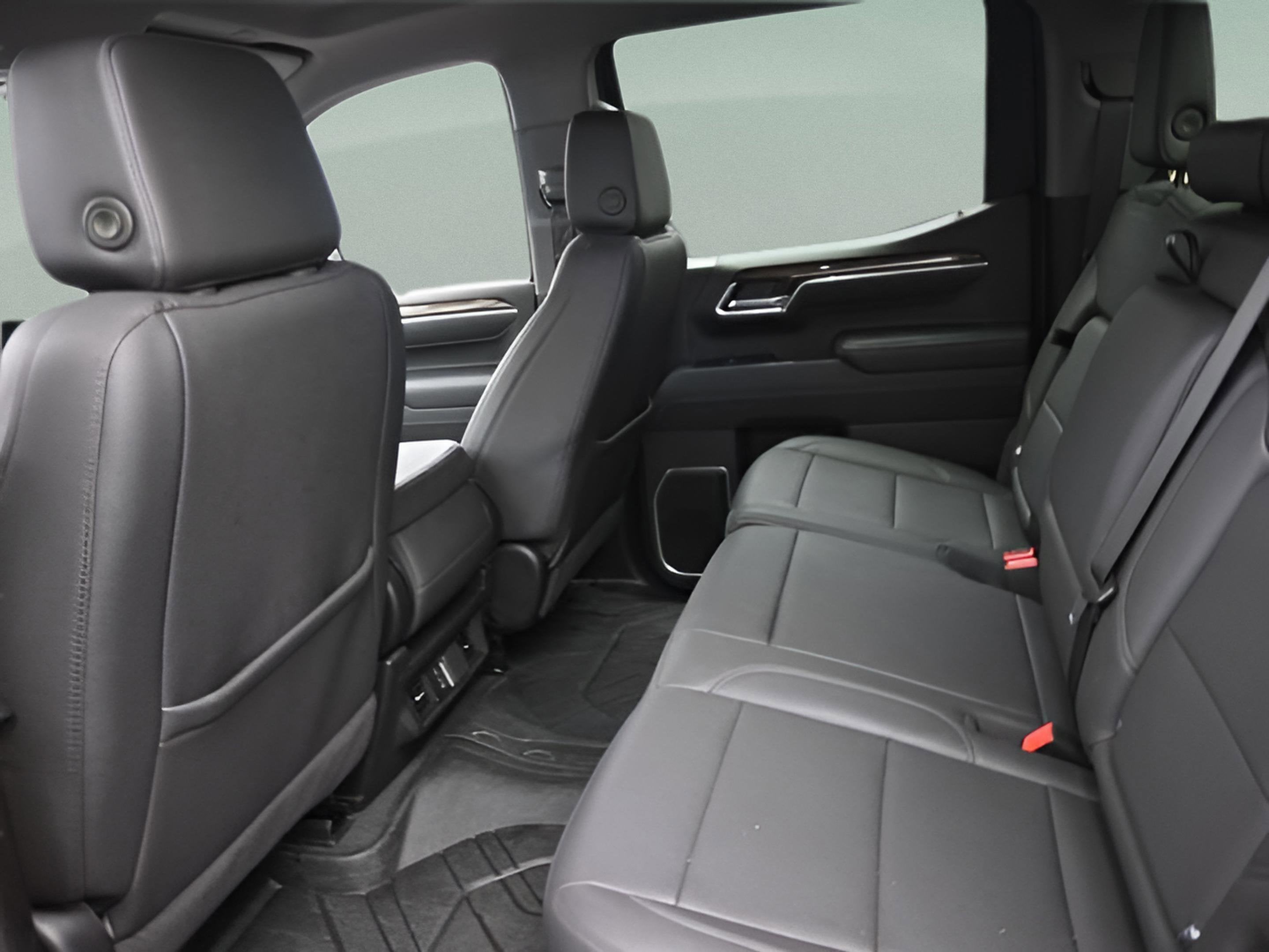2025 Chevrolet Silverado 1500 LT LT1