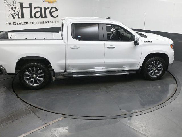 2026 Chevrolet Silverado 1500 LT LT1