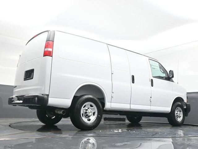 2025 Chevrolet Express 2500 Work Van Cargo