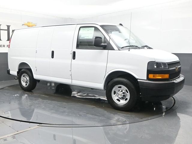 2025 Chevrolet Express 2500 Work Van Cargo