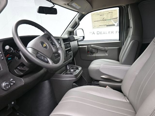 2025 Chevrolet Express 2500 Work Van Cargo