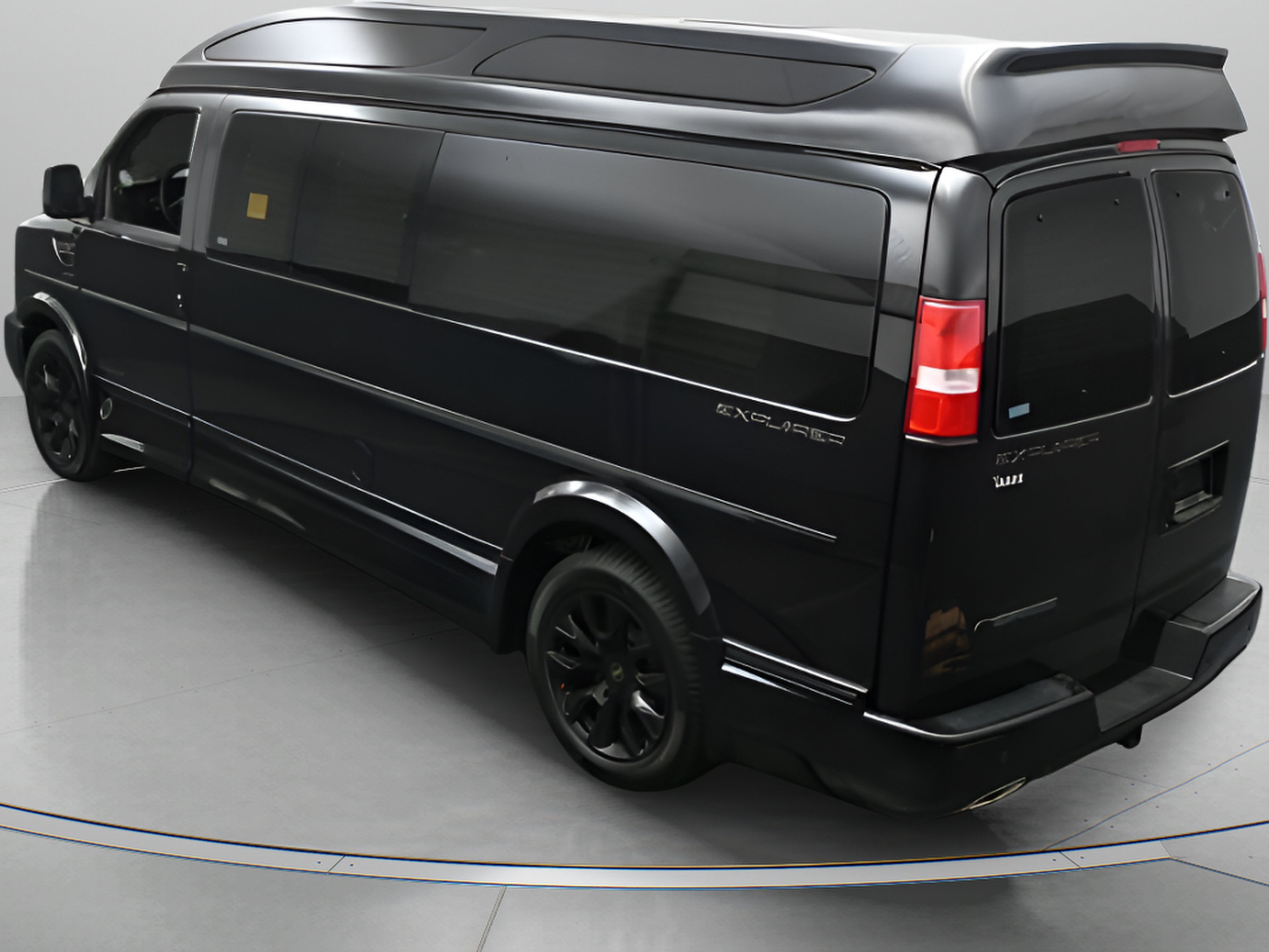 2025 Chevrolet Express 2500 Work Van Cargo