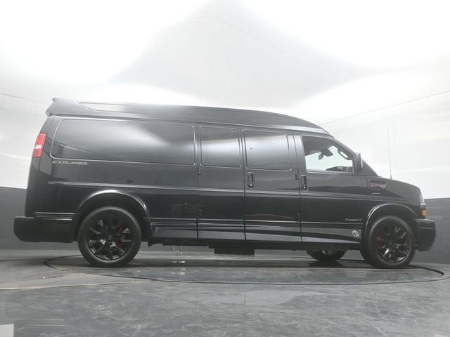 2025 Chevrolet Express 2500 Work Van Cargo