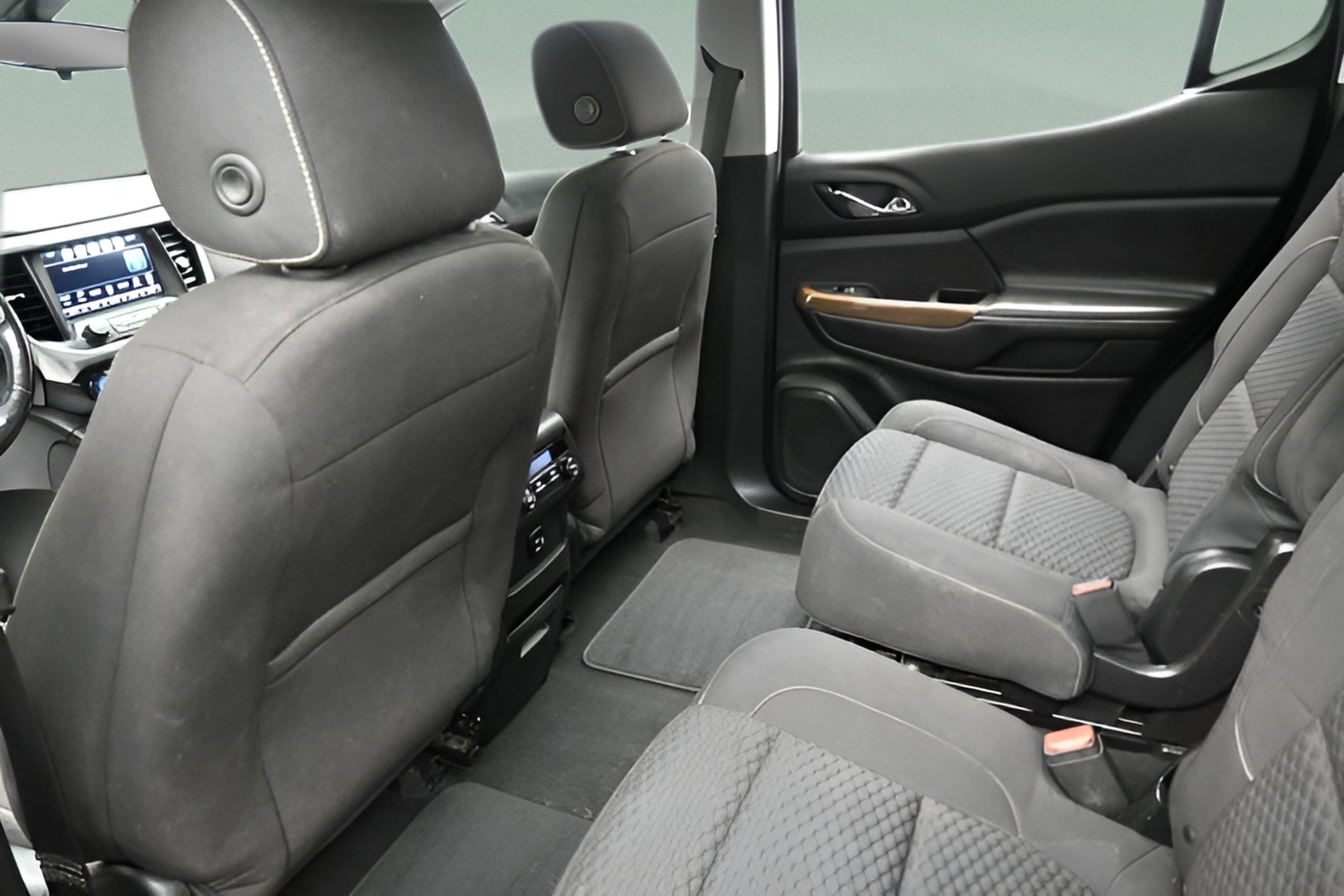 2017 GMC Acadia SLE-2