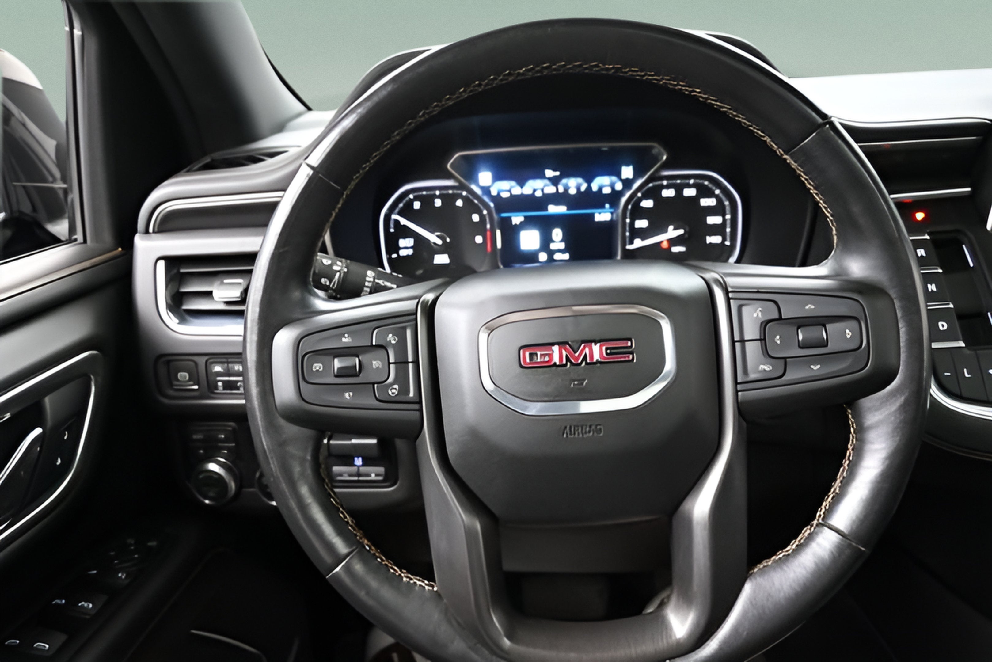 2021 GMC Yukon XL AT4
