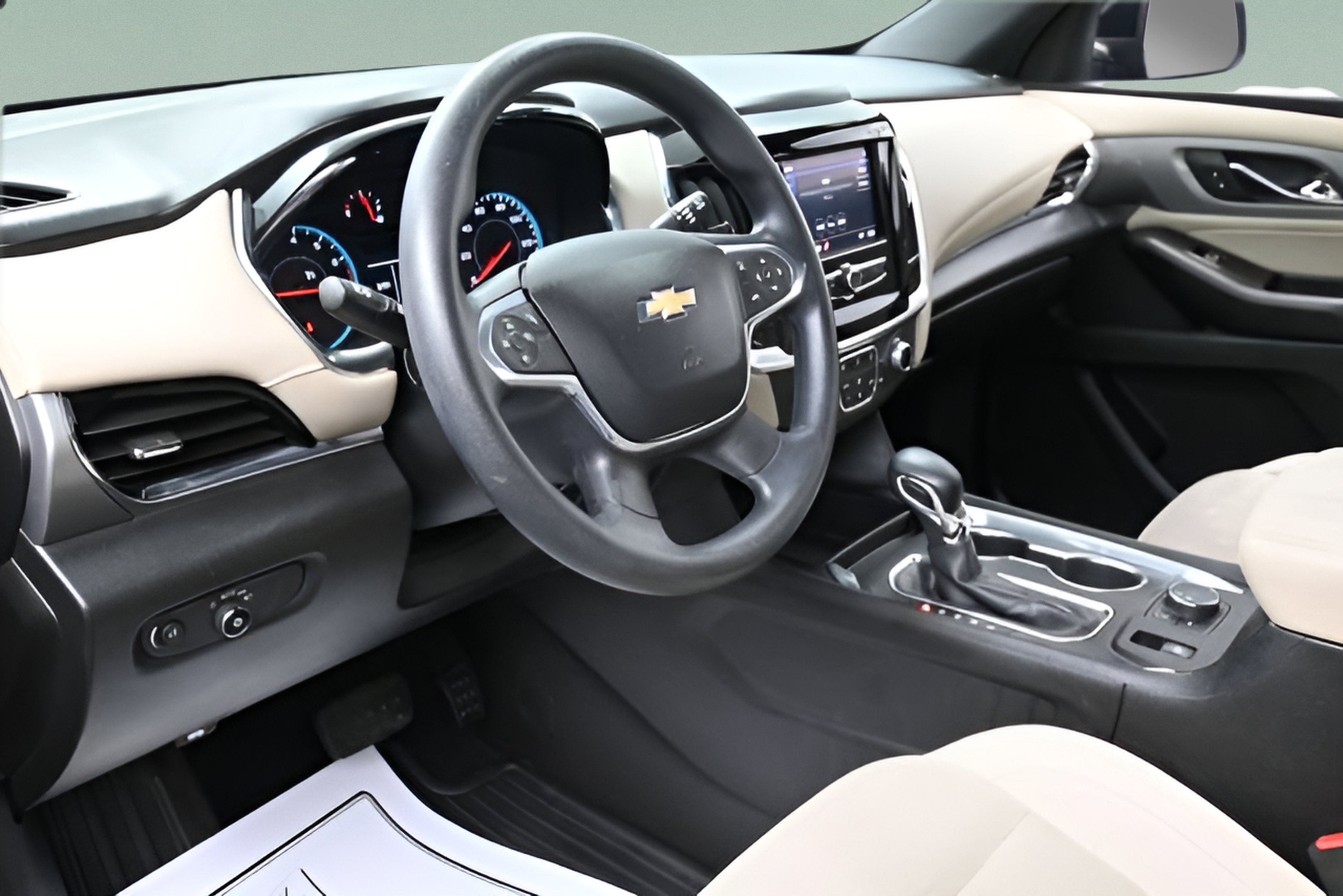 2022 Chevrolet Traverse LS