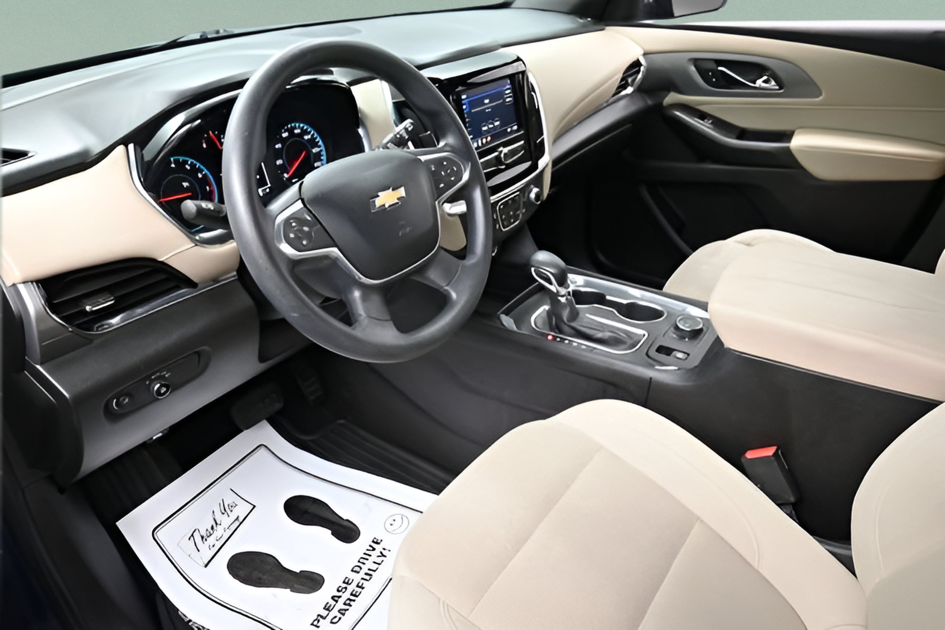 2022 Chevrolet Traverse LS
