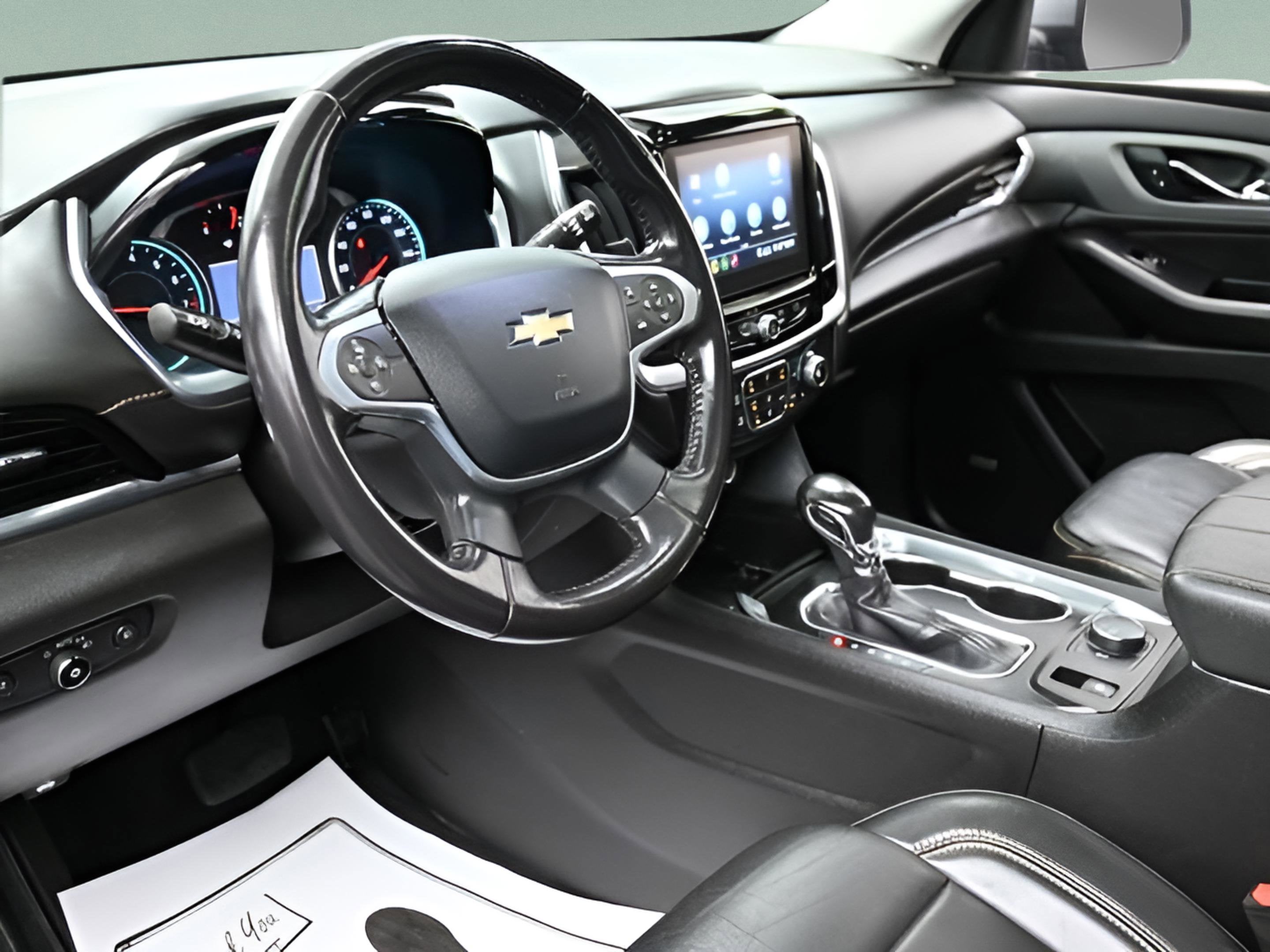 2021 Chevrolet Traverse LT Leather