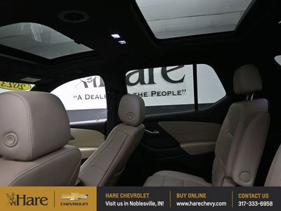 2023 Chevrolet Traverse LT Leather