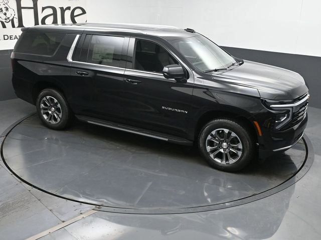 2025 Chevrolet Suburban LS