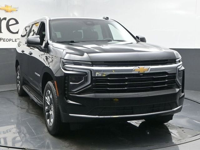 2025 Chevrolet Suburban LS
