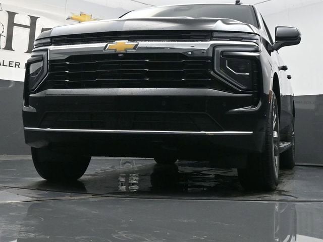 2025 Chevrolet Suburban LS