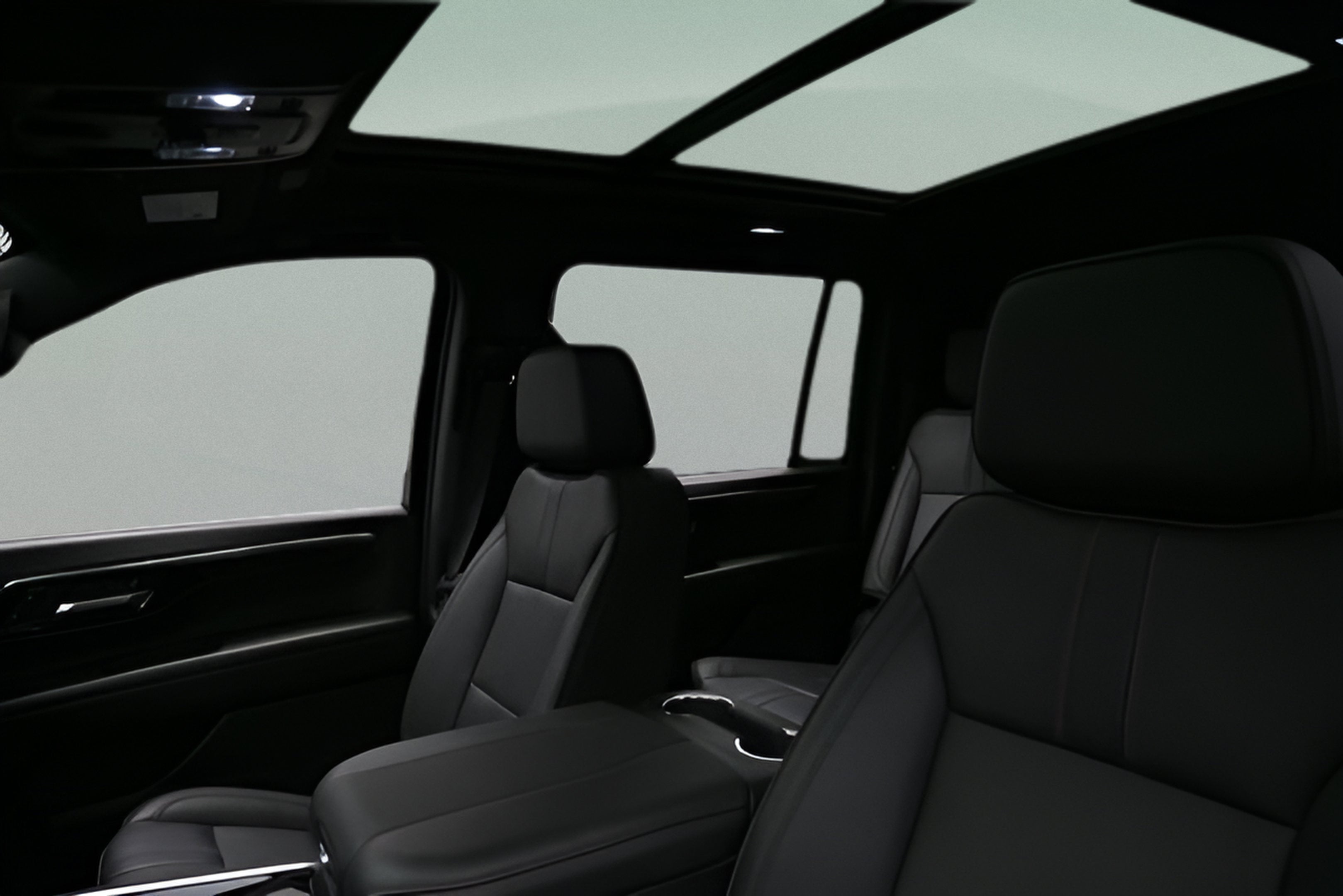 2025 Chevrolet Suburban RST