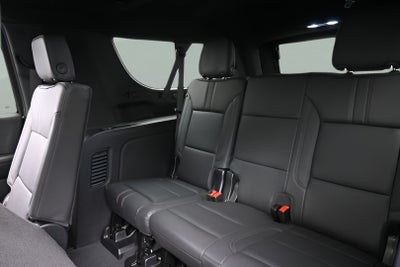2025 Chevrolet Suburban RST