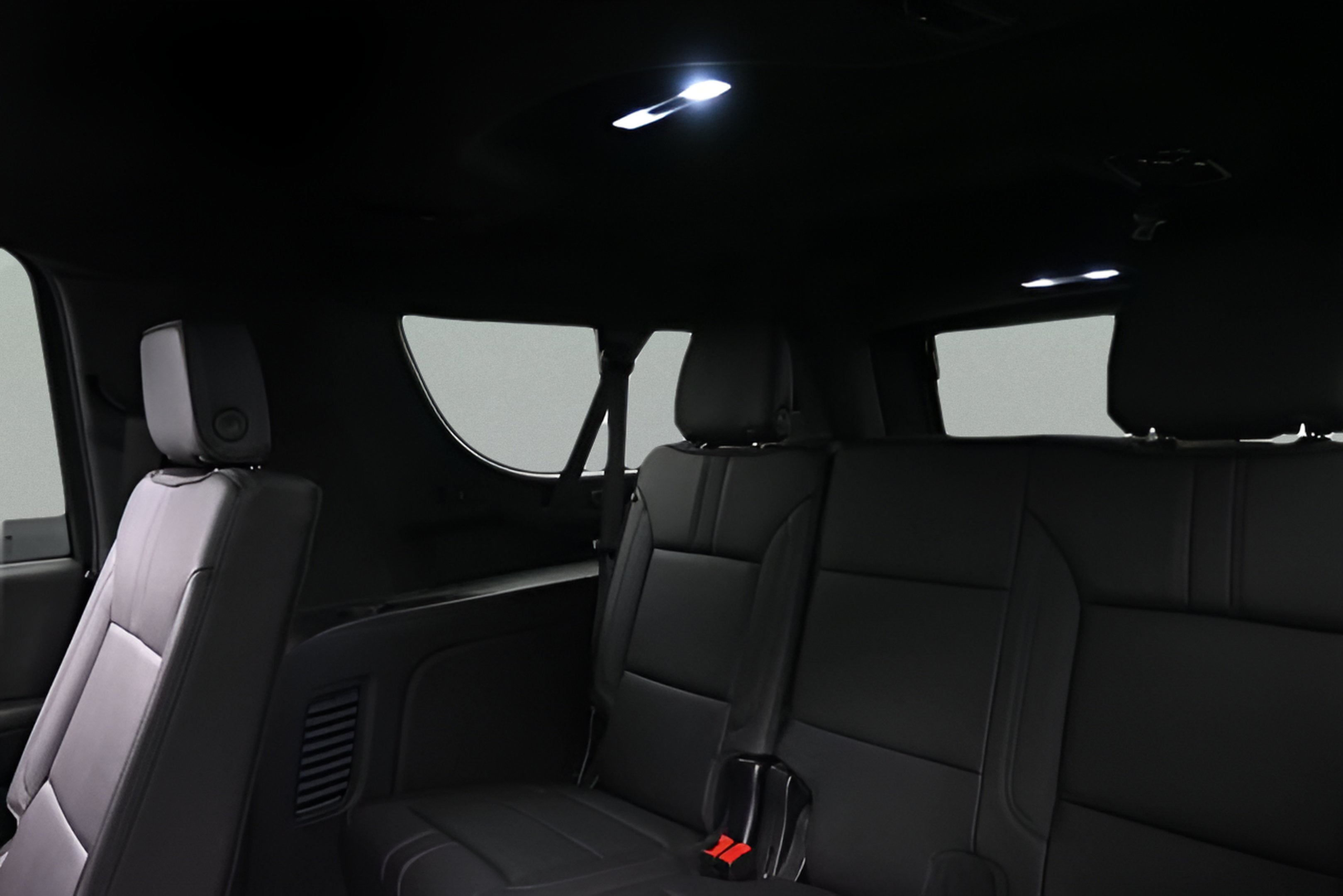 2025 Chevrolet Suburban RST