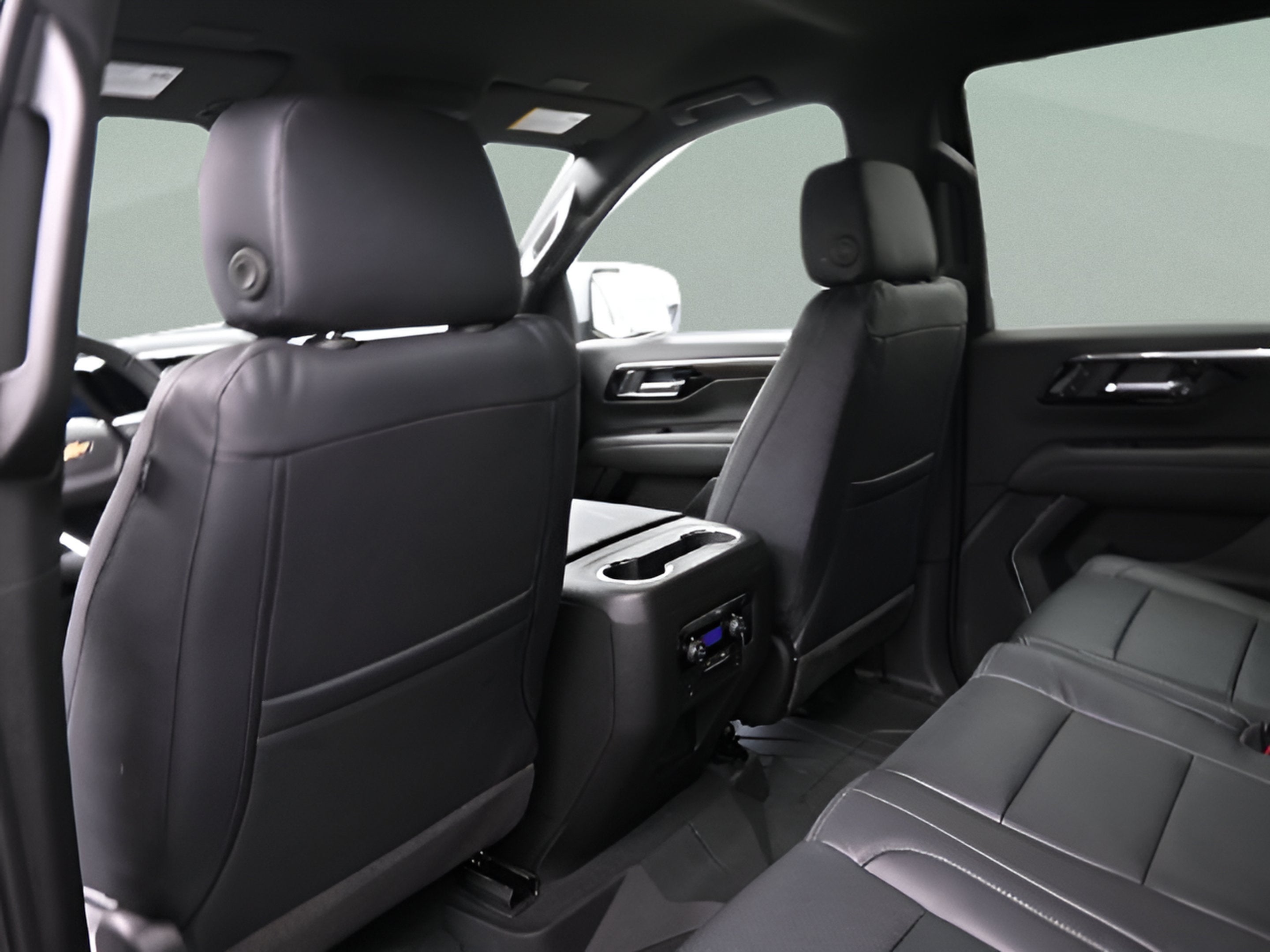 2025 Chevrolet Tahoe LS
