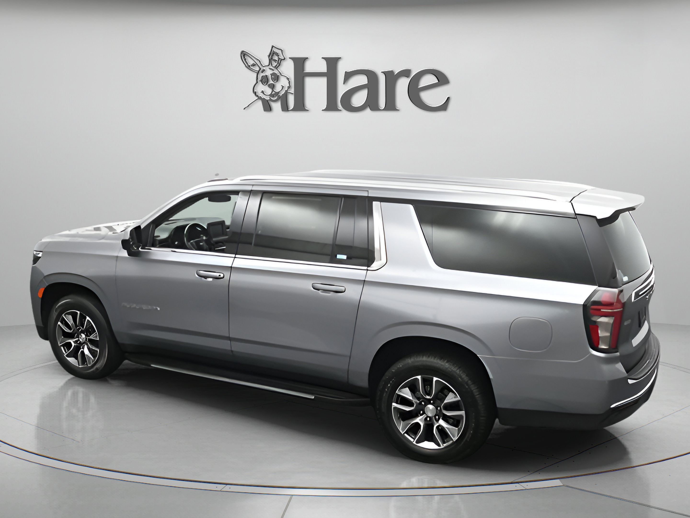 2023 Chevrolet Suburban LS