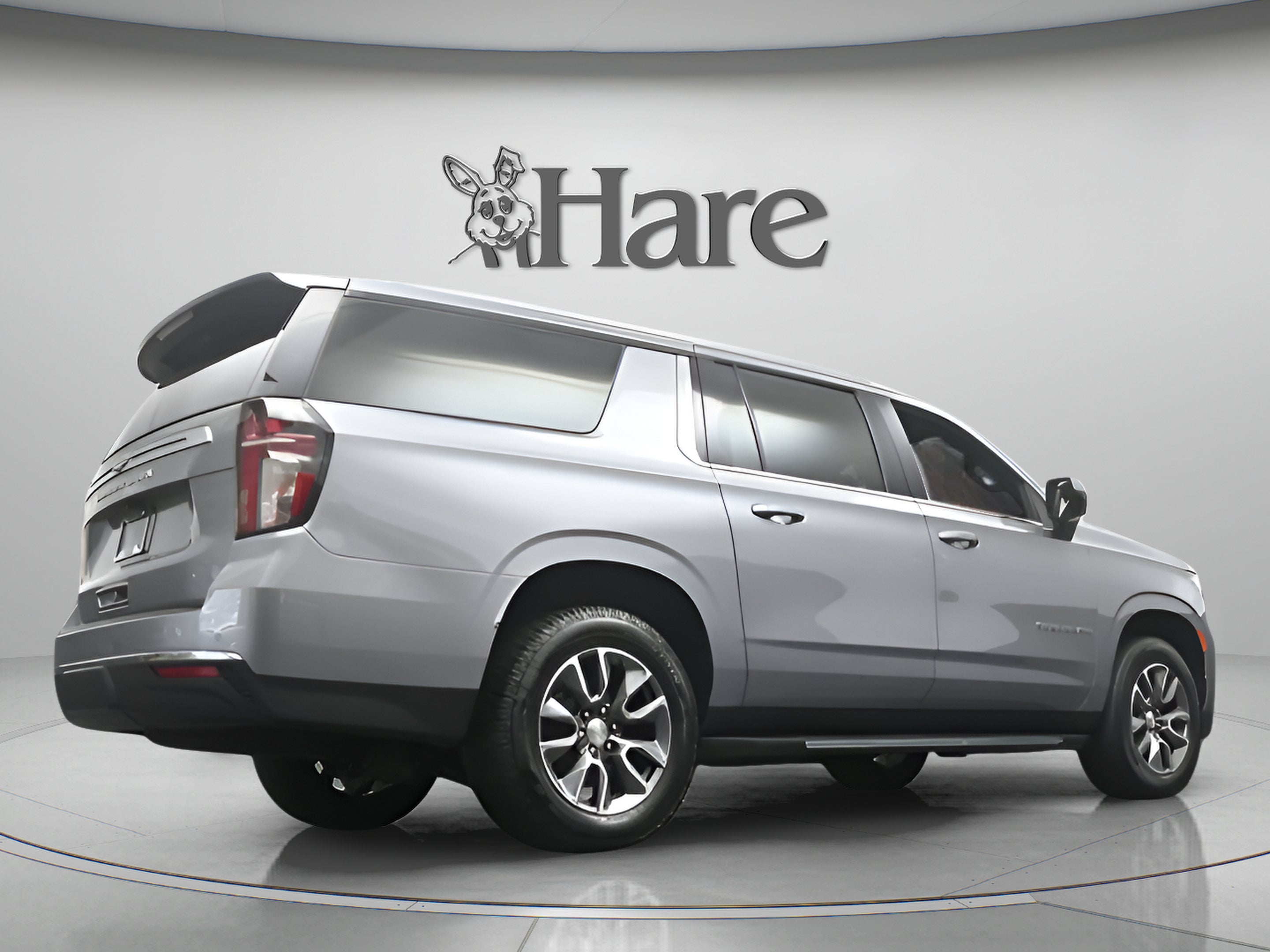 2023 Chevrolet Suburban LS