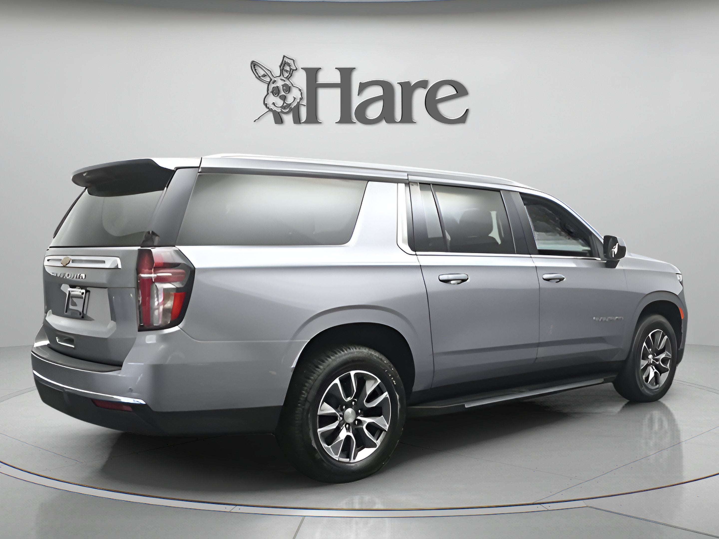 2023 Chevrolet Suburban LS