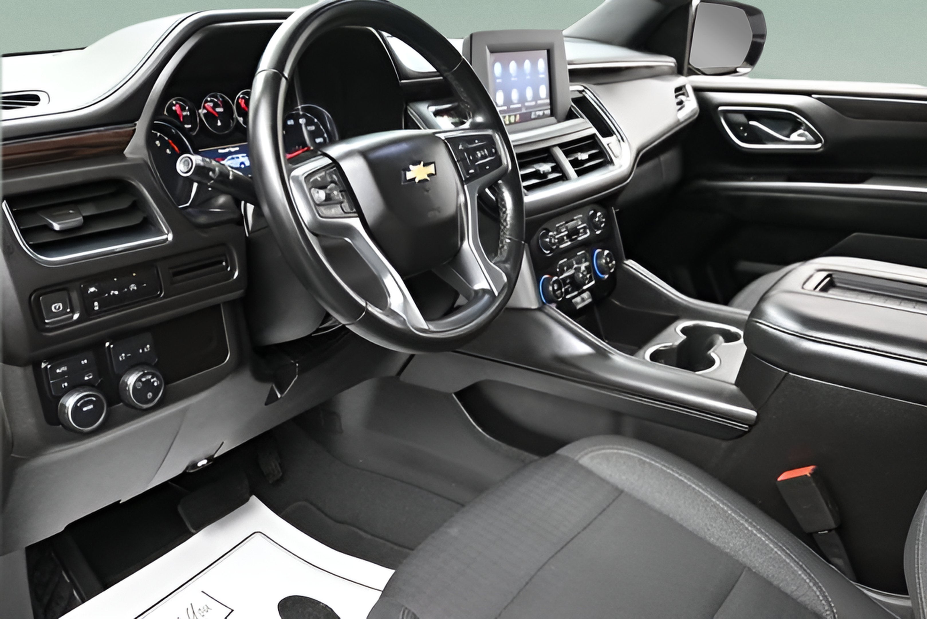 2023 Chevrolet Suburban LS