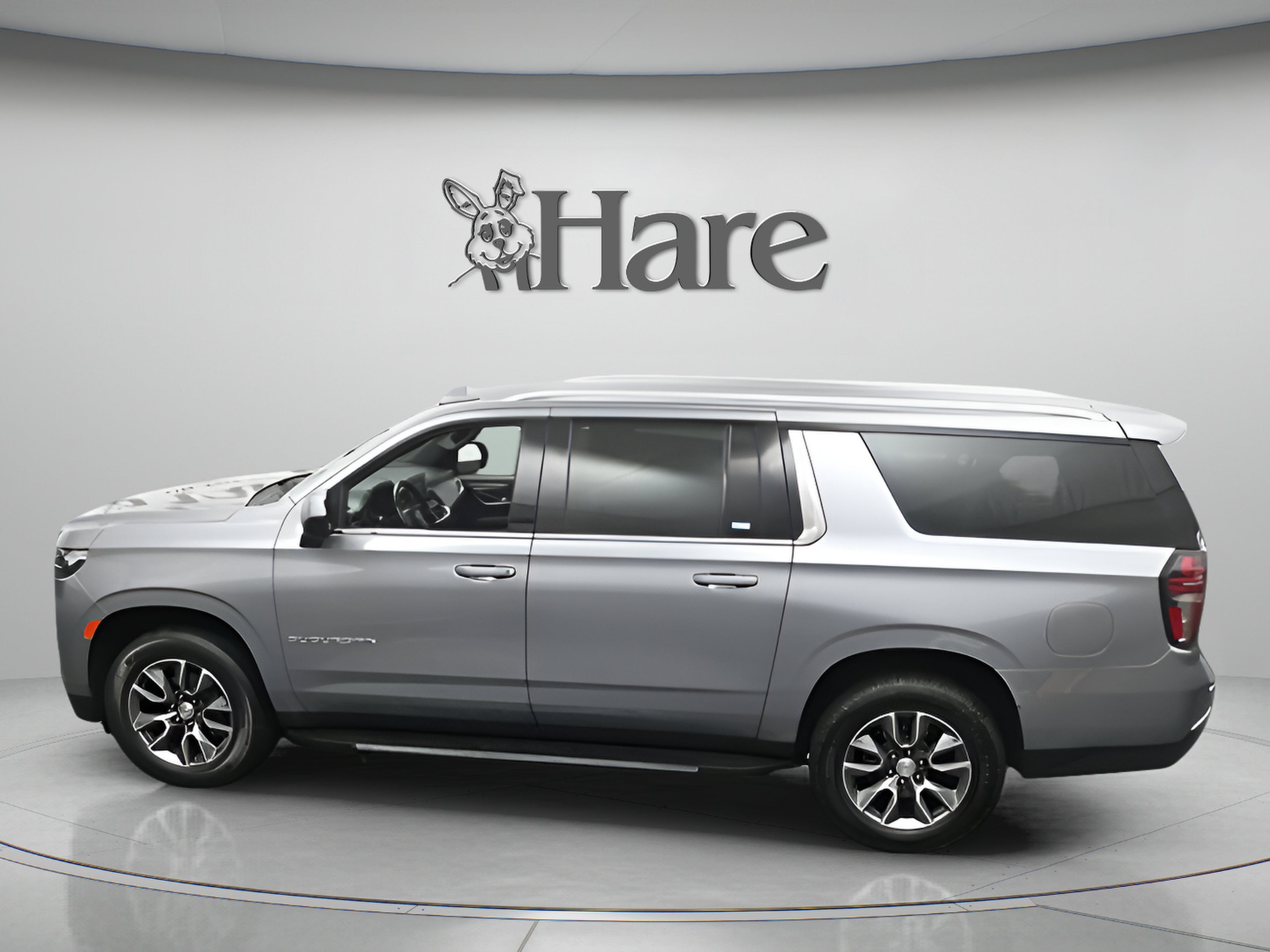 2023 Chevrolet Suburban LS