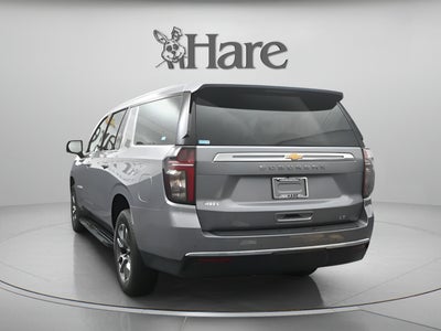 2023 Chevrolet Suburban LT