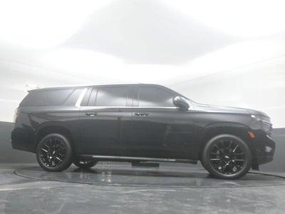 2023 Chevrolet Suburban LT