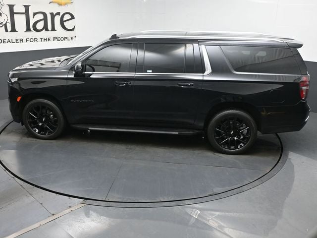 2023 Chevrolet Suburban LT