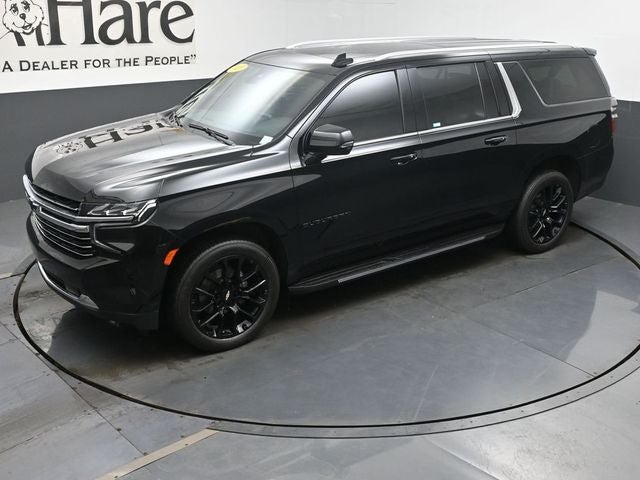 2023 Chevrolet Suburban LT