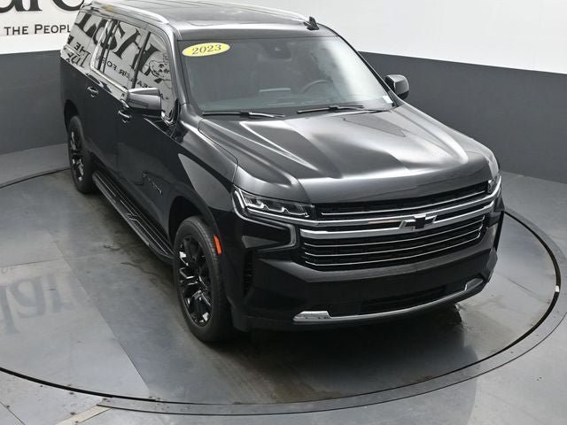 2023 Chevrolet Suburban LT