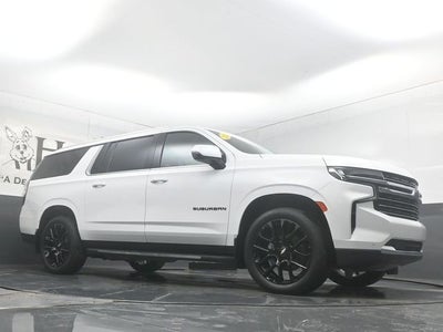 2023 Chevrolet Suburban LT