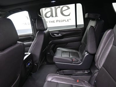 2023 Chevrolet Suburban LT
