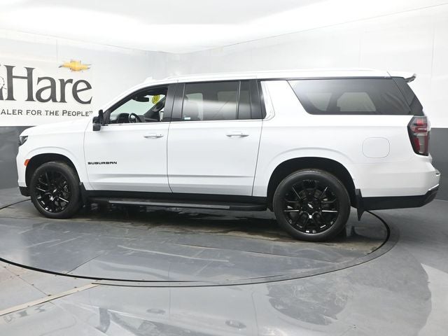 2023 Chevrolet Suburban LT