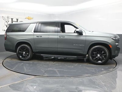 2023 Chevrolet Suburban LT